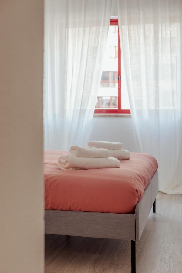 Elegant 3 Bedroom Apt - City Centre - Garage - Metro Лісабон Екстер'єр фото