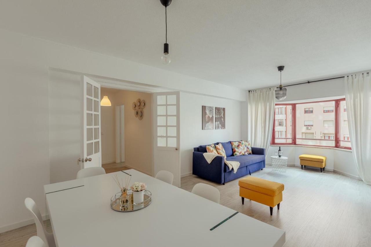 Elegant 3 Bedroom Apt - City Centre - Garage - Metro Лісабон Екстер'єр фото
