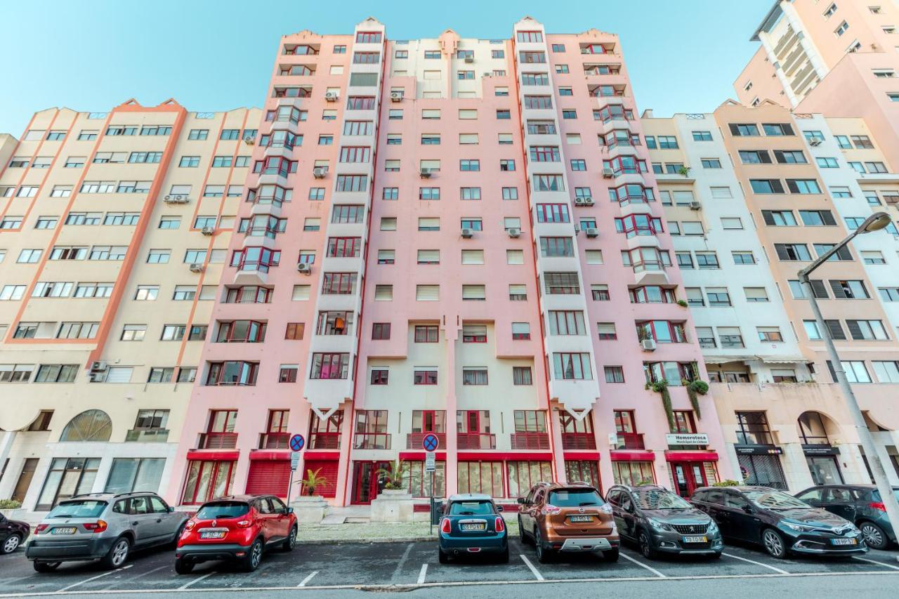 Elegant 3 Bedroom Apt - City Centre - Garage - Metro Лісабон Екстер'єр фото